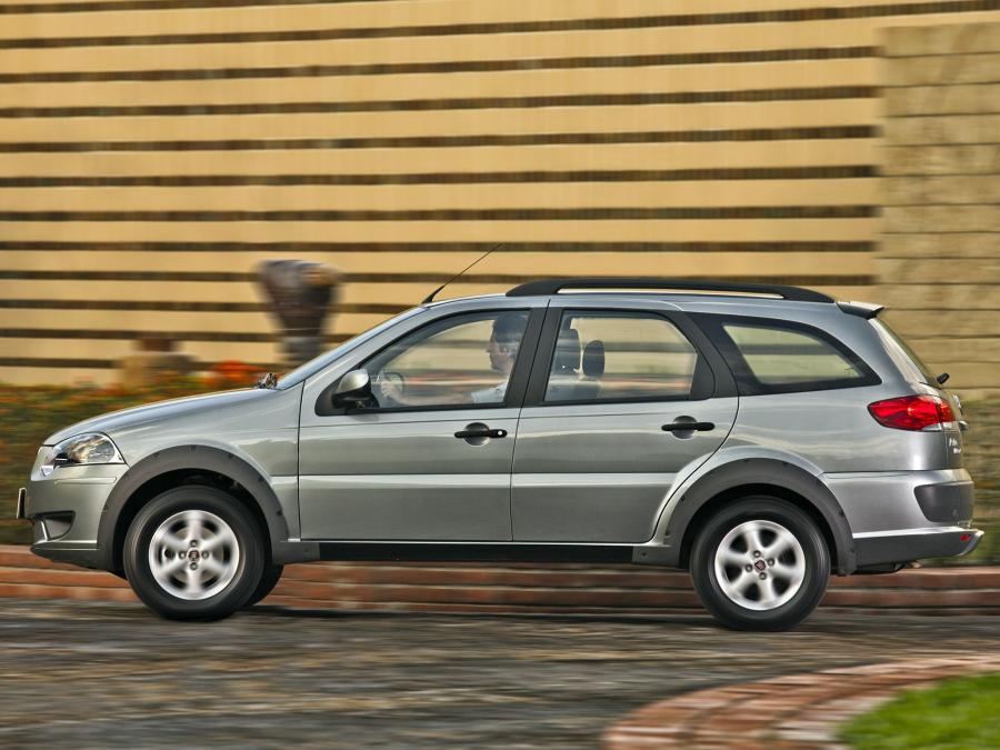  Fiat Palio Weekend Trekking 2012 года  (фото 15 из 24)